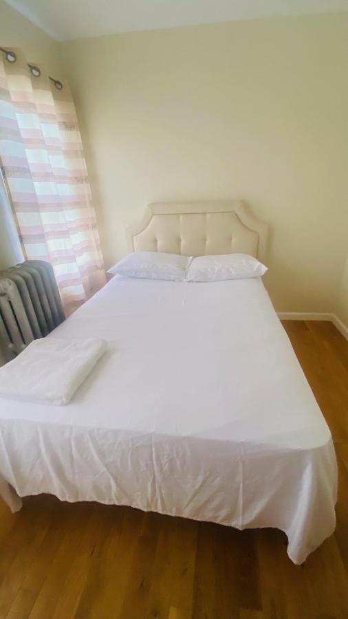 Minutes From Jfk, Beautiful Home With Peaceful, Cosy, Private Room New York Exterior foto